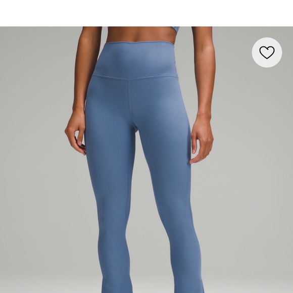 Lululemon “short” Mini-Flare pant size 6 - Picture 2 of 2